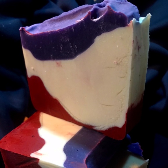 Peppermint & Turmeric Soap - Picture 1 of 1